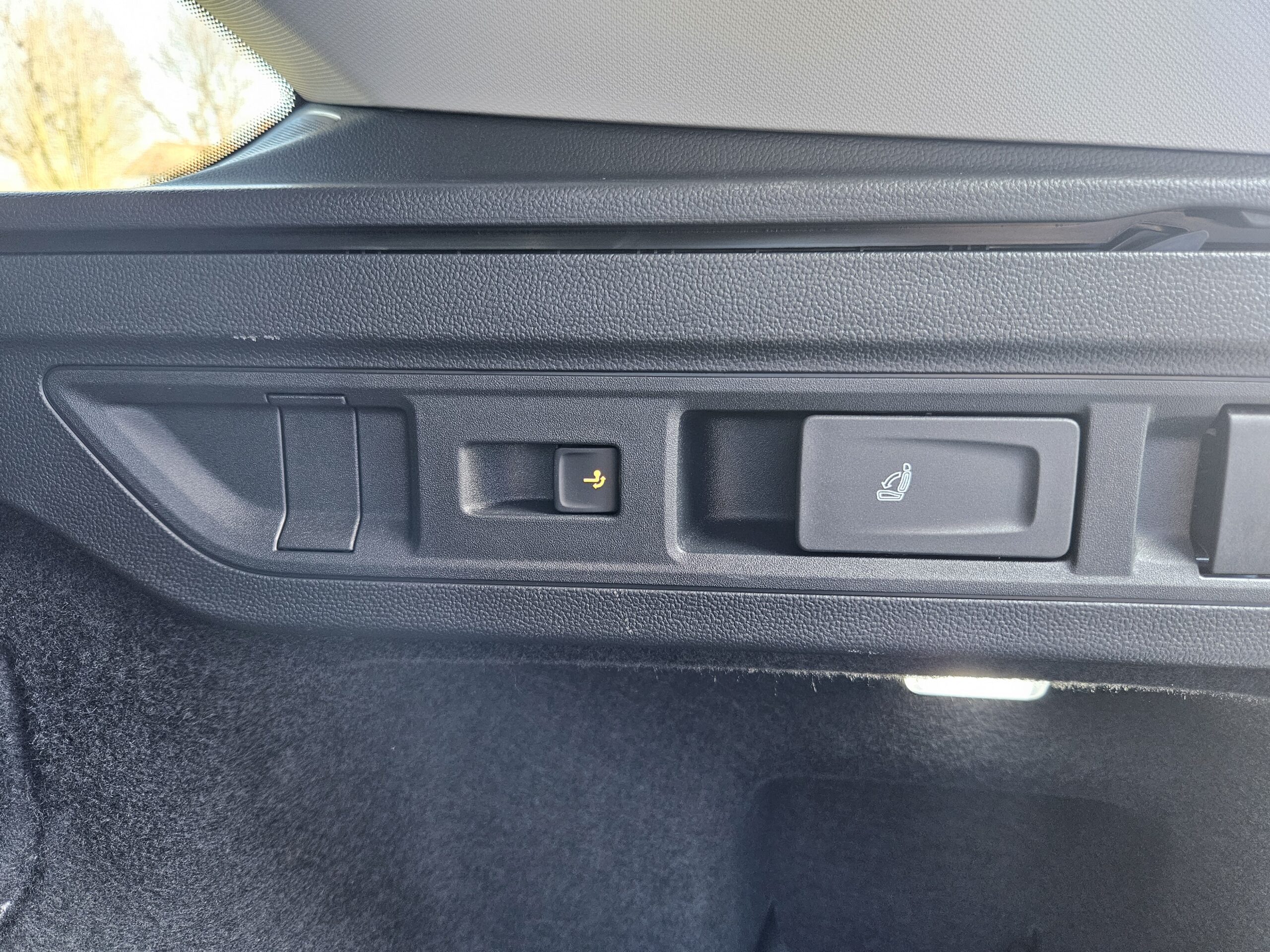 VW Passat 2.0 Tdi 122cv DSG - immagine 21