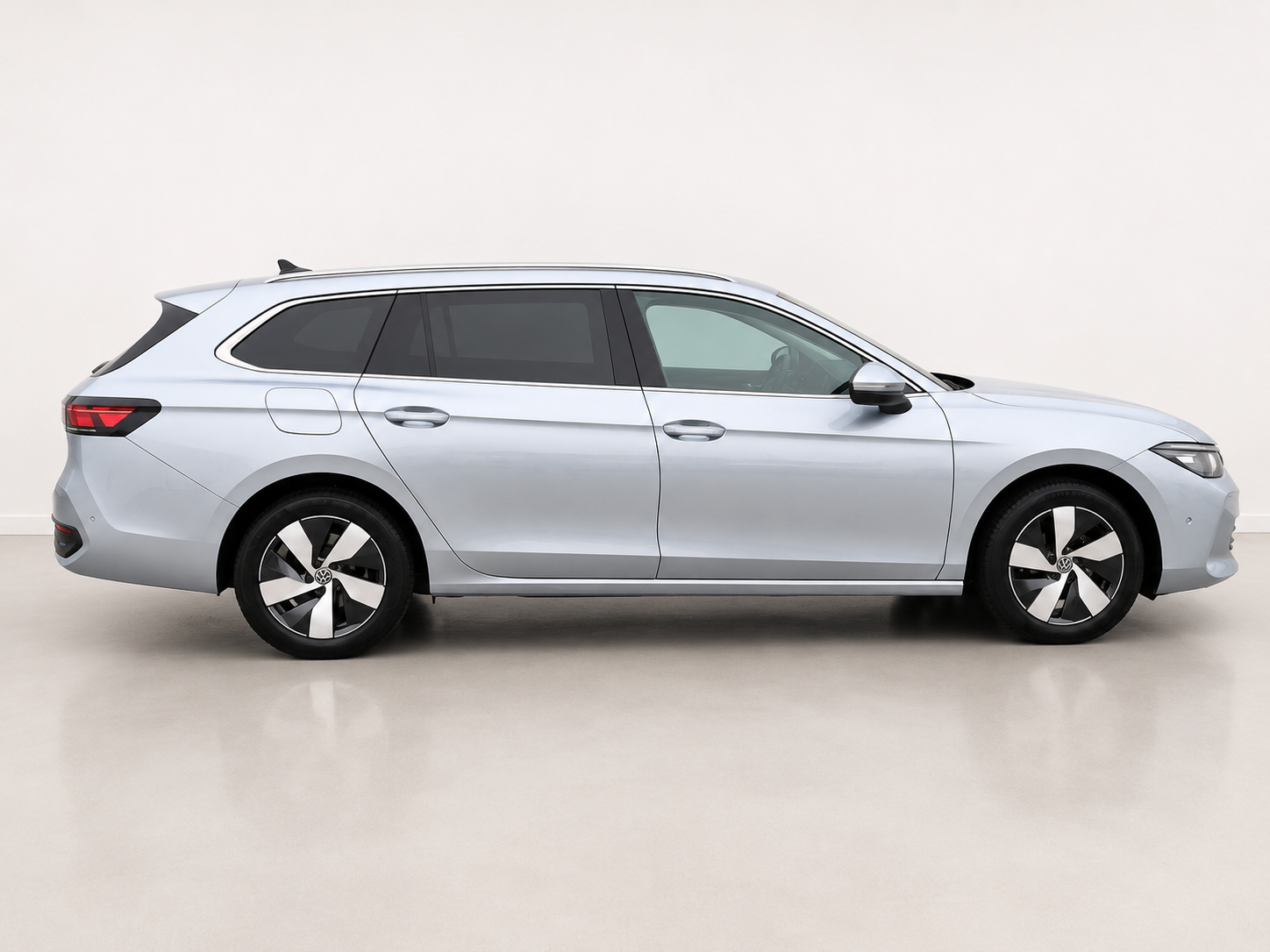 VW Passat 2.0 Tdi 122cv DSG - immagine 4